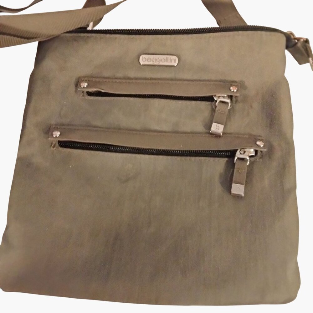 Baggallini Crossbody Bag Adjustable Strap Multiple Zippered Pockets - Olive Gre - Picture 2 of 10